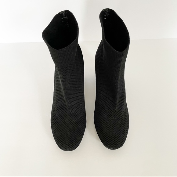 Seven Dials Women Bootie Teatime Closed Toe Ankle Boots Black Slip On 9.5 Fabric - Picture 9 of 10